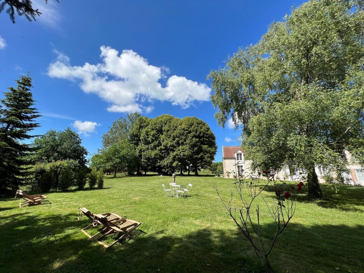 Le Petit Chateau Baye  Exteriör bild