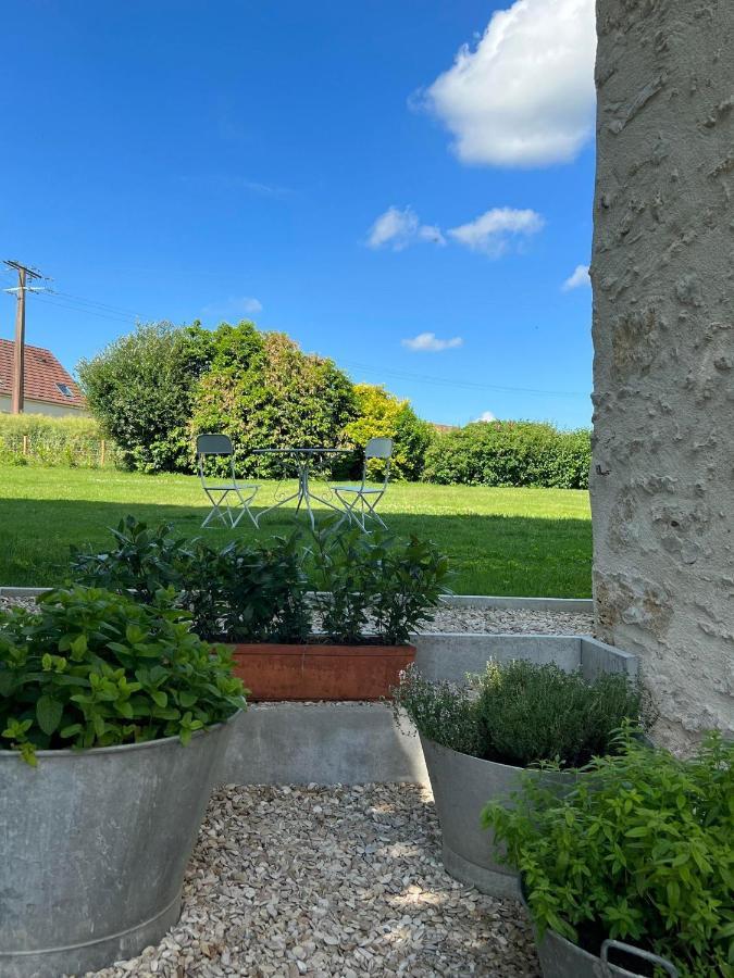 Le Petit Chateau Baye  Exteriör bild