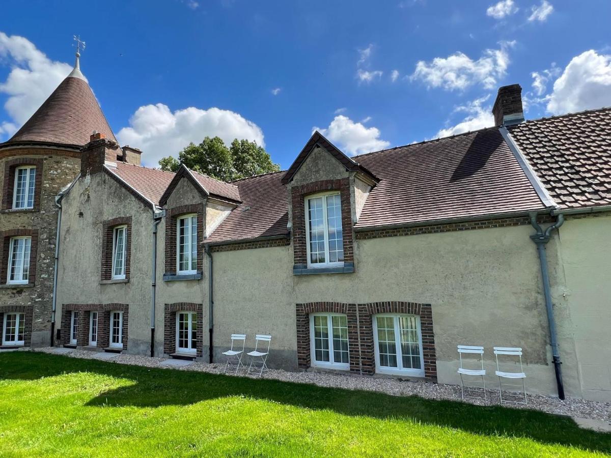Le Petit Chateau Baye  Exteriör bild